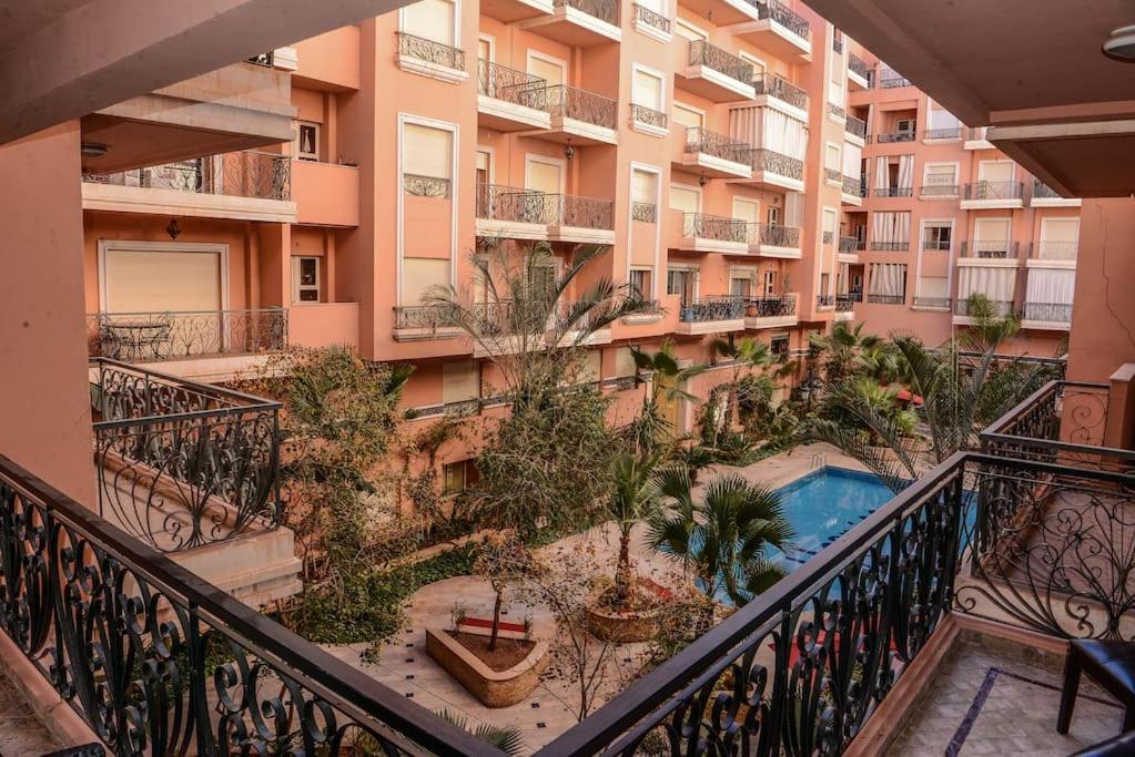 Beautiful, Great Equipped 122 M Holiday Apartment Near Majorelle Garden And Gueliz With Pool Views And A Large Balcony And Terrace Marraquexe Exterior foto
