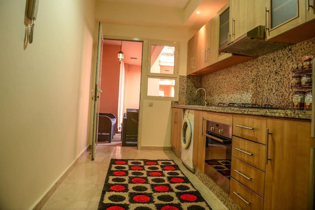 Beautiful, Great Equipped 122 M Holiday Apartment Near Majorelle Garden And Gueliz With Pool Views And A Large Balcony And Terrace Marraquexe Exterior foto
