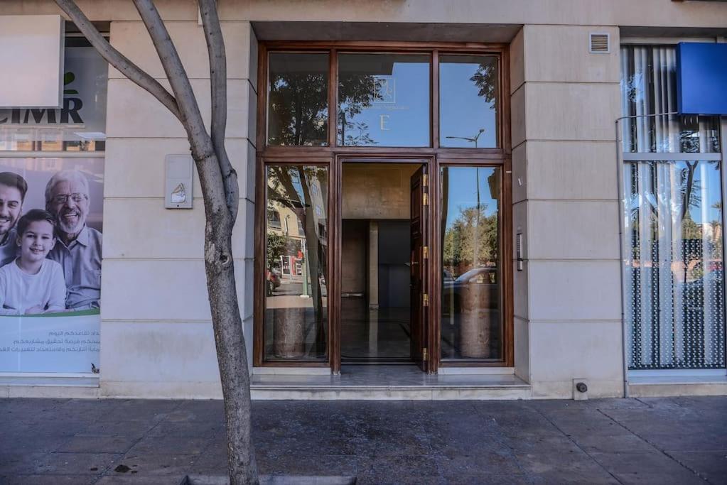Beautiful, Great Equipped 122 M Holiday Apartment Near Majorelle Garden And Gueliz With Pool Views And A Large Balcony And Terrace Marraquexe Exterior foto