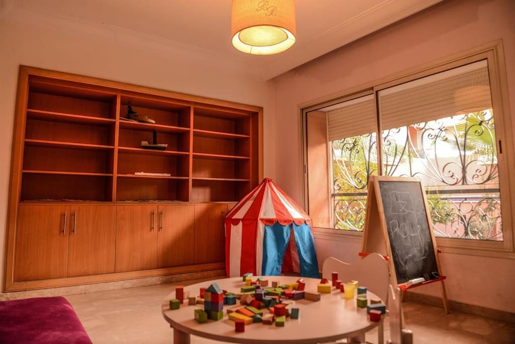 Beautiful, Great Equipped 122 M Holiday Apartment Near Majorelle Garden And Gueliz With Pool Views And A Large Balcony And Terrace Marraquexe Exterior foto