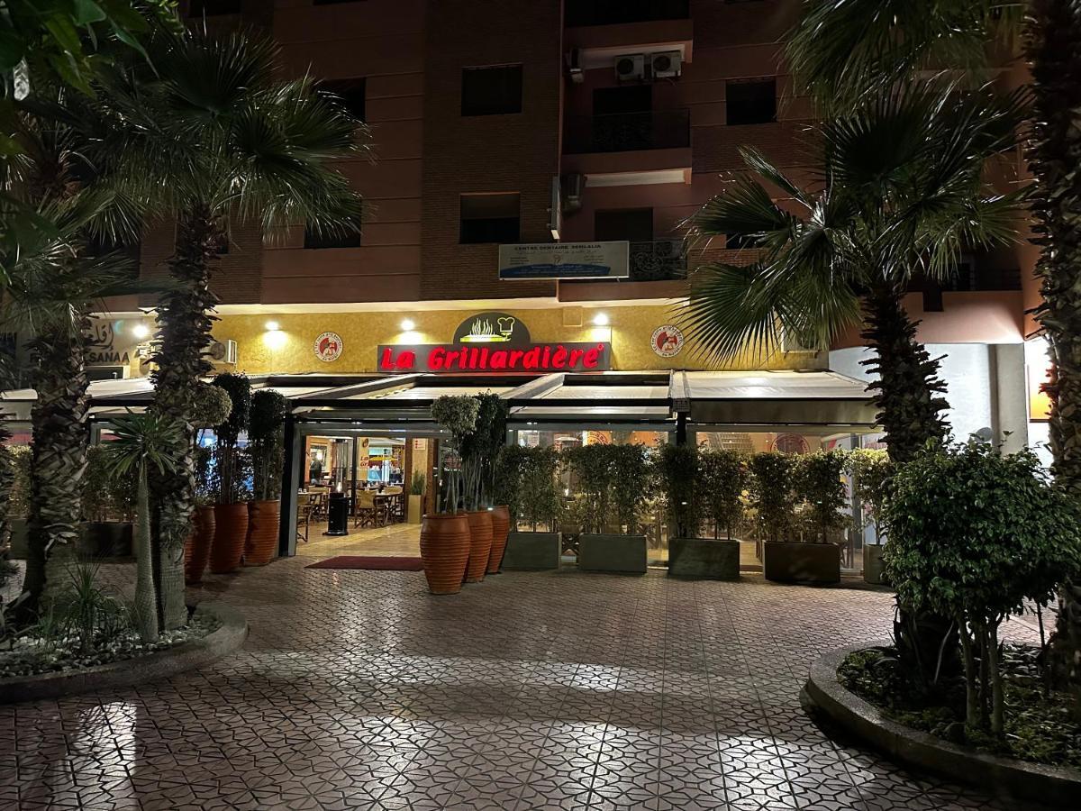 Beautiful, Great Equipped 122 M Holiday Apartment Near Majorelle Garden And Gueliz With Pool Views And A Large Balcony And Terrace Marraquexe Exterior foto