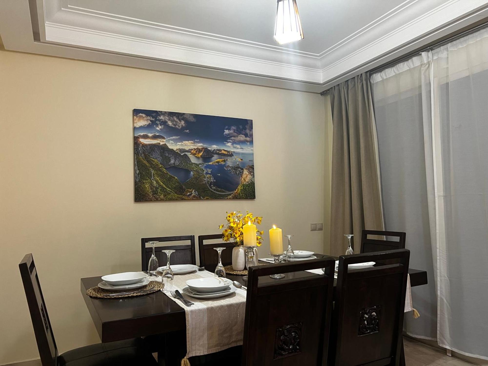 Beautiful, Great Equipped 122 M Holiday Apartment Near Majorelle Garden And Gueliz With Pool Views And A Large Balcony And Terrace Marraquexe Exterior foto