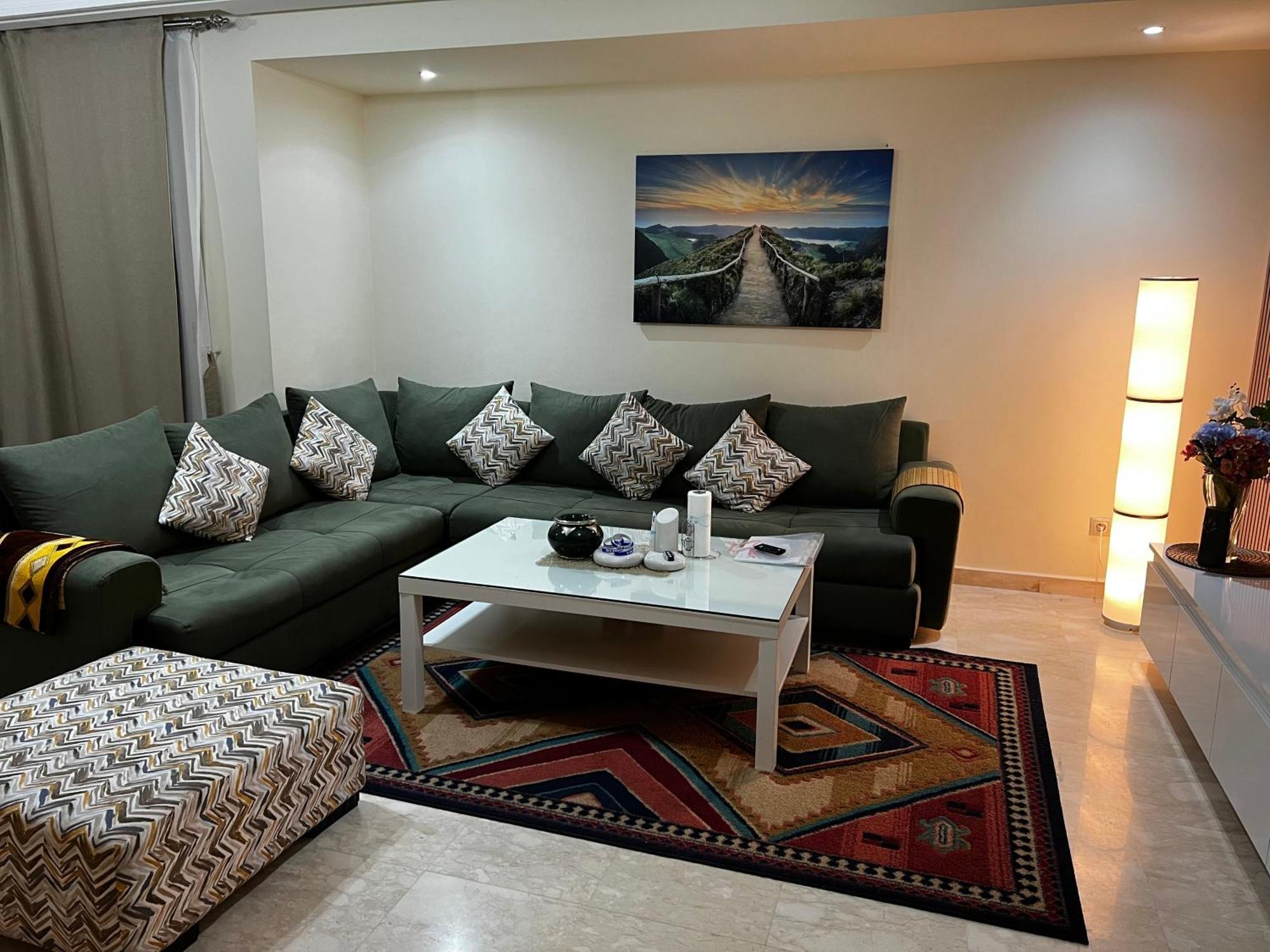 Beautiful, Great Equipped 122 M Holiday Apartment Near Majorelle Garden And Gueliz With Pool Views And A Large Balcony And Terrace Marraquexe Exterior foto